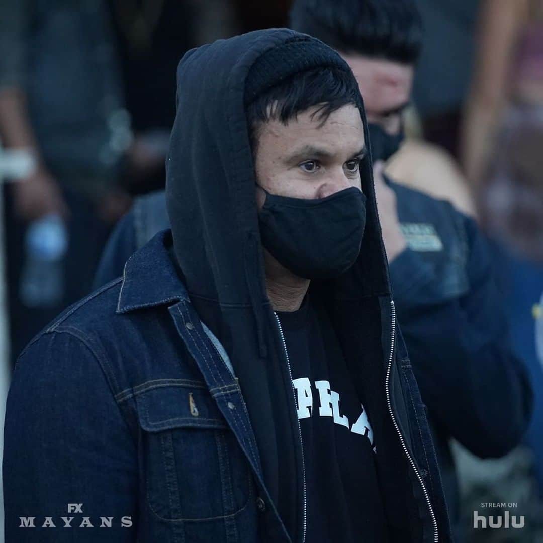 JR・ボーンのインスタグラム：「Repost from @mayansfx • The man. The myth. The legend. Elgin James working his magic on set.」