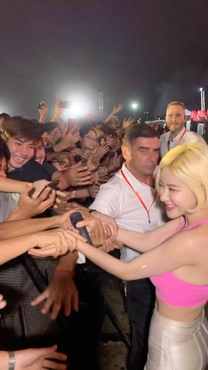 Dj Sodaのインスタグラム：「Hi Cambodia, I’m here !  Are you ready to party with me? 💃❤️‍🔥」