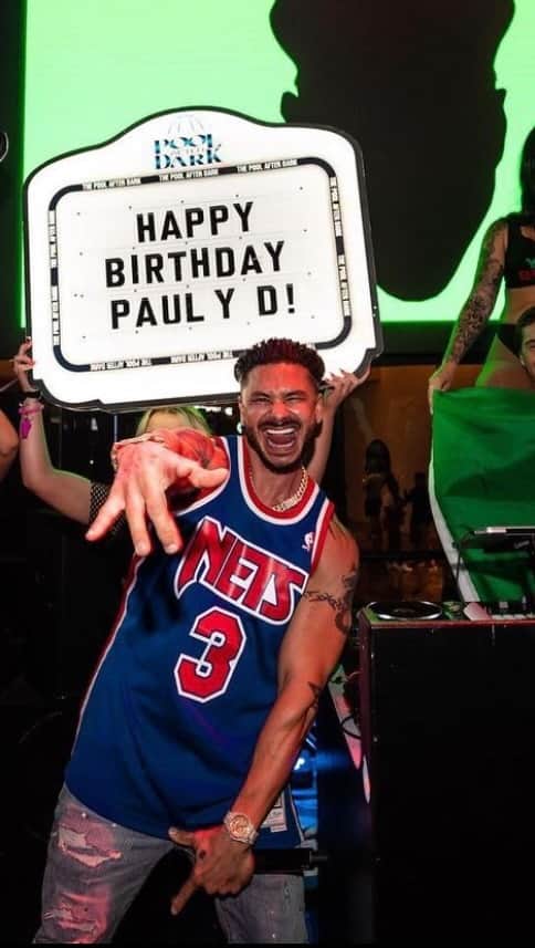 Pauly Dのインスタグラム：「B-Day Vibes Are My Favorite 🎂🎉🎈  🎥 @kevinjamesowens & @stephlee2」