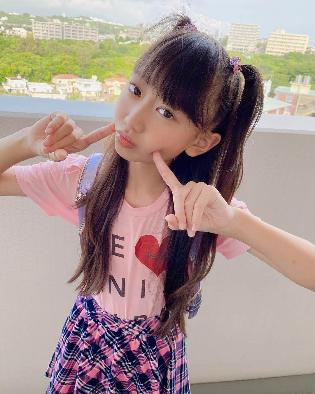 藤林夢さんのインスタグラム写真 - (藤林夢Instagram)「💗💓藤林 夢💓💗  【🏫学校🏫今日もファイト❣️❣️】  ♡ ♡ ♡  #藤林夢#夢#ゆめ#yume#沖縄#okinawa#girl#女の子#jsガール#小学生#model#小学生モデル#ジュニアモデル#ティーンズモデル#可愛い#大好き#pink#love#stamagafille#スタマガフィール#専属モデル#pretty#cute#happy#最強#小学5年生#idol#親投稿#親管理#💗」7月15日 11時11分 - yumemama.mini