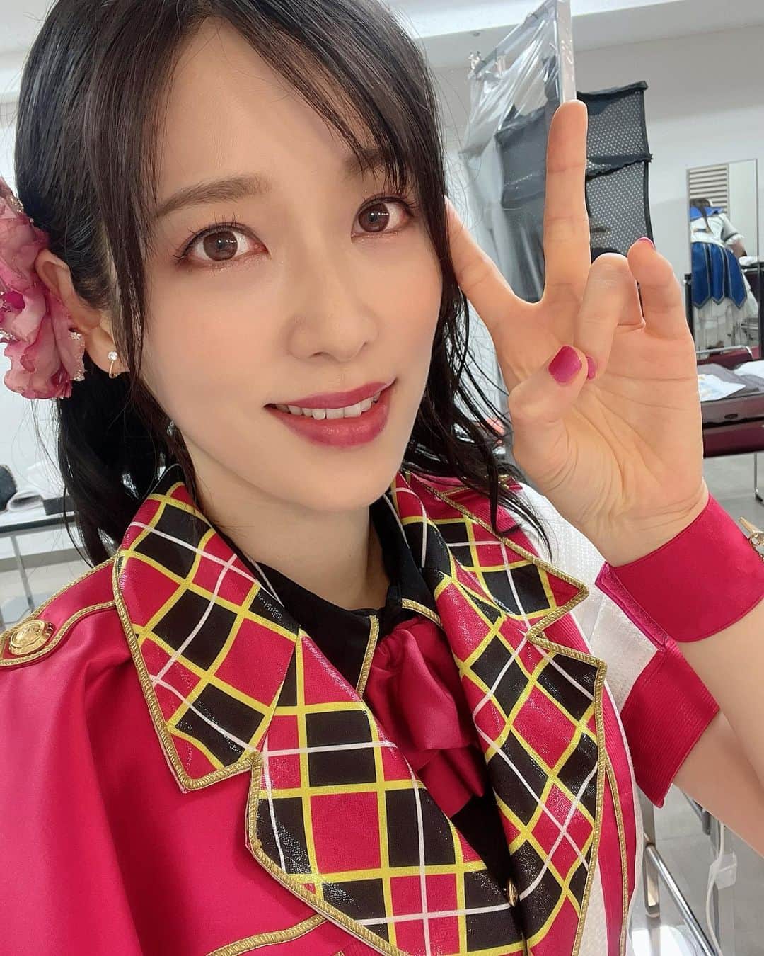 原由実のインスタグラム：「⁡ ⁡ ⁡ ⁡ ⁡ ⁡ 個人ショット＆パンフ撮影の日の写真❣️ ⁡ ⁡ パンフ撮影前日にいただいたエステチケットでエステに行ったら、ツヤツヤツルツルになったんです✨✨ ⁡ 普段ほとんどエステに行かないので、その効果にびっくり💕😍 ⁡ 感謝🥰 ⁡ ⁡ 写真は以上です❣️ ⁡ ⁡ ご覧いただき、ありがとうございました😊 ⁡ ⁡ #アイドルマスター」
