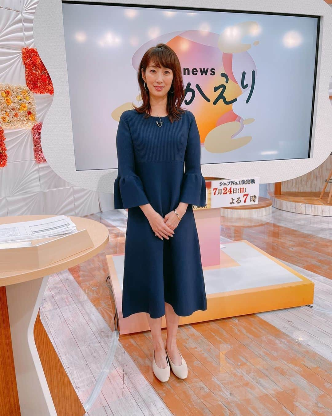 坂下千里子さんのインスタグラム写真 - (坂下千里子Instagram)「今日も雨ですね。降らなきゃ困るけど、、お洗濯が進まない。 . . 昨日の衣装です。#news おかえり  ネイビーワンピース　@milaowen_official  アクセサリー　@abiste_official  靴　@dianashoespress  . . #ワンピース #ワンピースコーデ #instagood #ネイビー #ネイビーカラー #紺色」7月15日 13時12分 - chiriko_sakashita_official