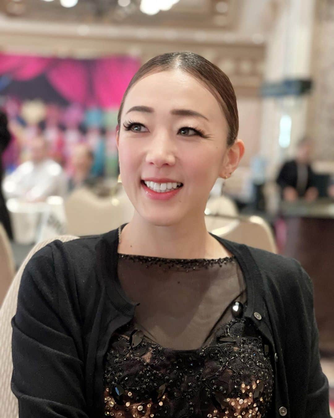 村主章枝さんのインスタグラム写真 - (村主章枝Instagram)「I had a ballroom dance competition last weekend in Vegas. I started ballroom Latin dance since 2019 for TV project call “Kinsuma” I had never dance with someone else so learning partnership is always interesting for me. It is way harder than I thought but I am so happy that I started this and have chance to learn. Thank you so much for all of my teachers, elite ballroom studio family and Alan. I can't wait to dance in Japan as well!!!  先週末、ラスベガスで社交ダンスの大会がありました。  2019年からTVプロジェクト「金スマ」で社交ダンスを始めました  私は、今まで誰かと踊ったことがなかったので、パートナーシップについて、学ぶことは、とても面白く奥深いです。 想像より大変ですが、新たに色々学ぶことができてとても嬉しいです。  先生方、エリートボールルームスタジオのファミリー、アランさん、本当にありがとうございました。 また、日本でも踊るのが待ちきれません!!! #latinballroomdance  #latinballroomdancer  #ラテンダンス #社交ダンス #ラスベガス生活」7月16日 1時50分 - fumie.suguri