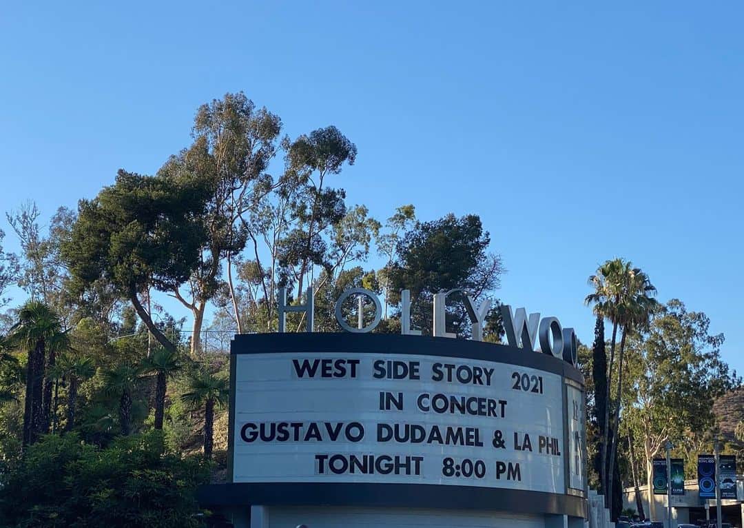 カミーラ・ベルのインスタグラム：「Westside Story, Gustavo Dudamel, and the LA Philharmonic under the stars ✨🌝➡️」