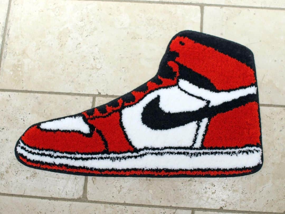 セカンドラボさんのインスタグラム写真 - (セカンドラボInstagram)「AJ1 RUG MAT  CHICAGO！ 毎回リリースするたびに好評なスニーカーラグマット。 極少量入荷しております。  http://secondlab.us  #sneakers #kicks #secondlab  #snkrs #nike #rug #interior  #faniture #home #decor #living #products #lifestyle  #japanmade  #madeinjapan #ラグ #スニーカー ＃マット」7月16日 13時26分 - secondlab_official