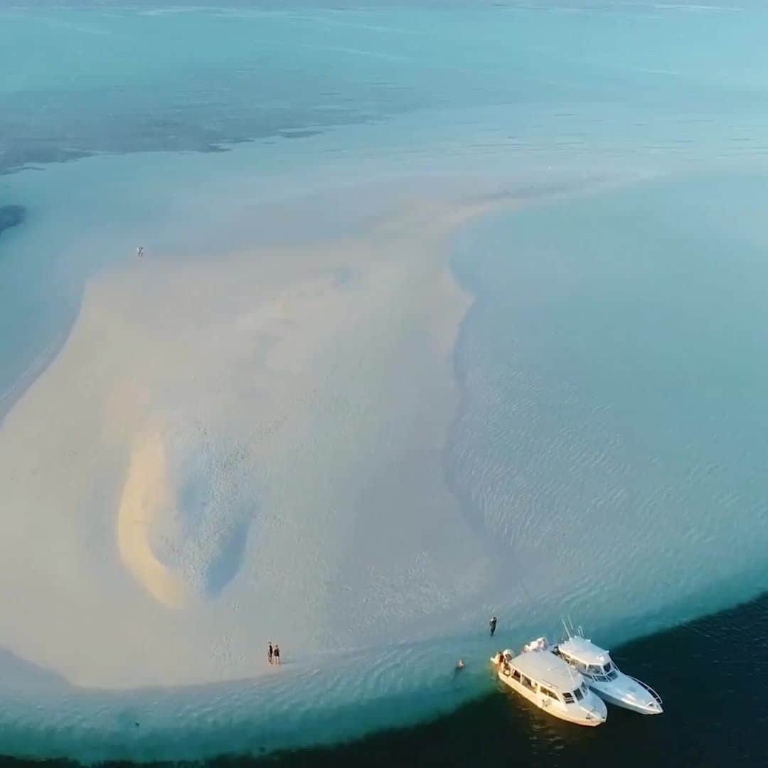 のインスタグラム：「But have you seen The Bahamas like *this*?」