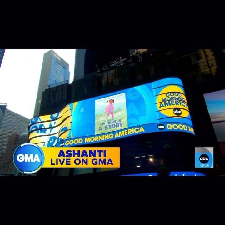 アシャンティのインスタグラム：「“My name is a story” available everywhere now! Link in bio. We had a blast on @goodmorningamerica !! Thanku guys! ❤️」
