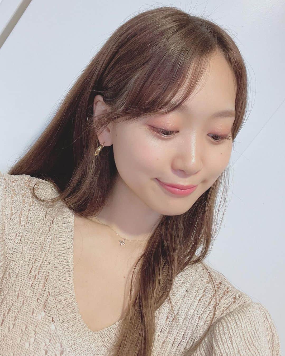 芹澤優のインスタグラム：「・ ワンピース　@annleya_official   可愛い〜ね✨  #雨でだるーんな気持ち #吹き飛ばせる楽しいこと #なんかないかな〜 #バチェロレッテ2  #見始めました」