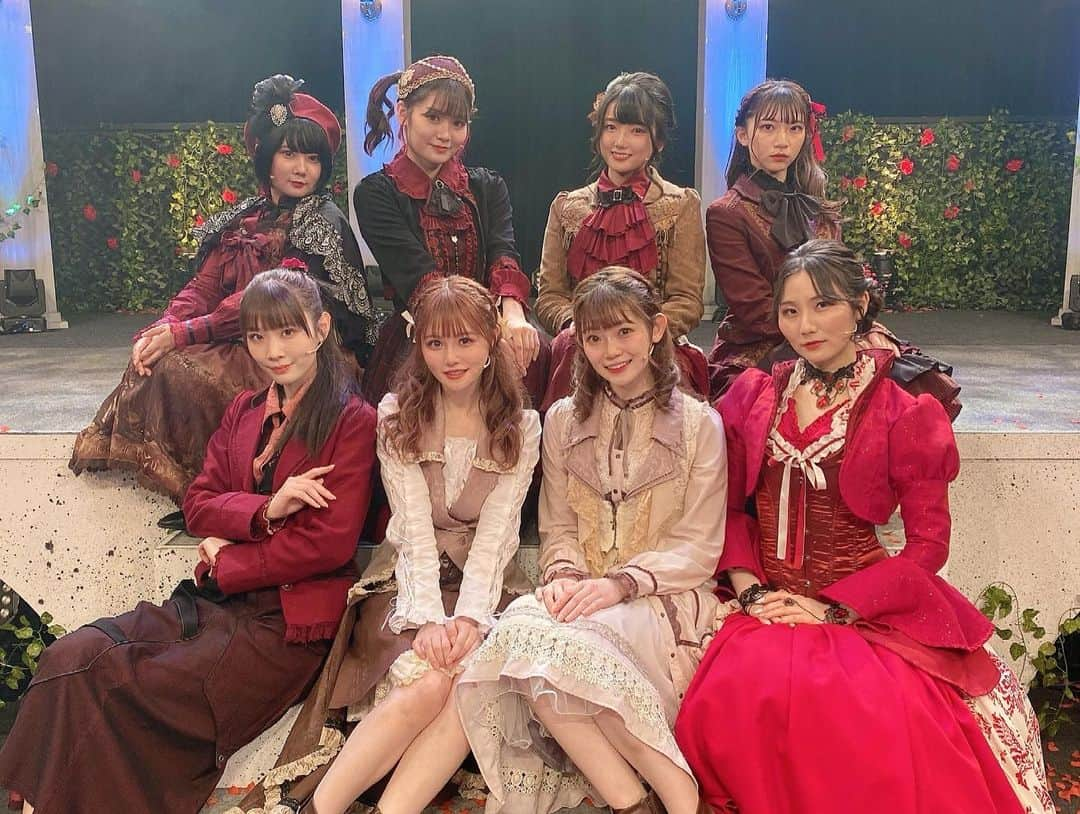 中野郁海さんのインスタグラム写真 - (中野郁海Instagram)「5月🎏. 女王ステージ『純血の女王』Arkチームの神官サンドラ役をやらせていただきました🥀 本当に美しくて、残酷な世界観。久しぶりのミュージカル、そして同期横道との共演。女王ステージ、めっちゃ大好きになりましたっ❤️」7月16日 16時22分 - ikumin193_888