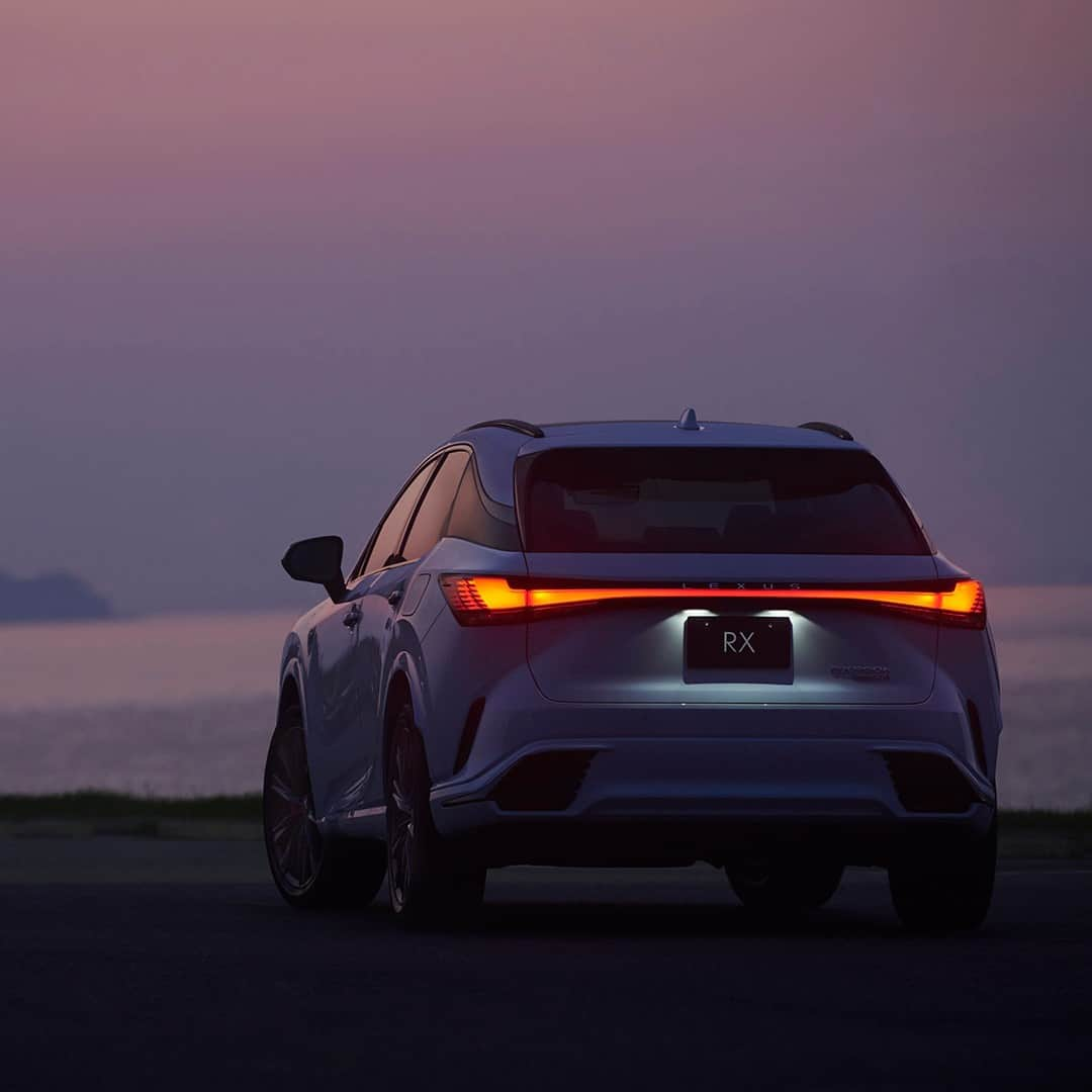 LEXUS / レクサスさんのインスタグラム写真 - (LEXUS / レクサスInstagram)「- The New RX -  #Lexus #LexusRX #LexusElectrified #ExperienceAmazing」7月16日 18時00分 - lexus_jp