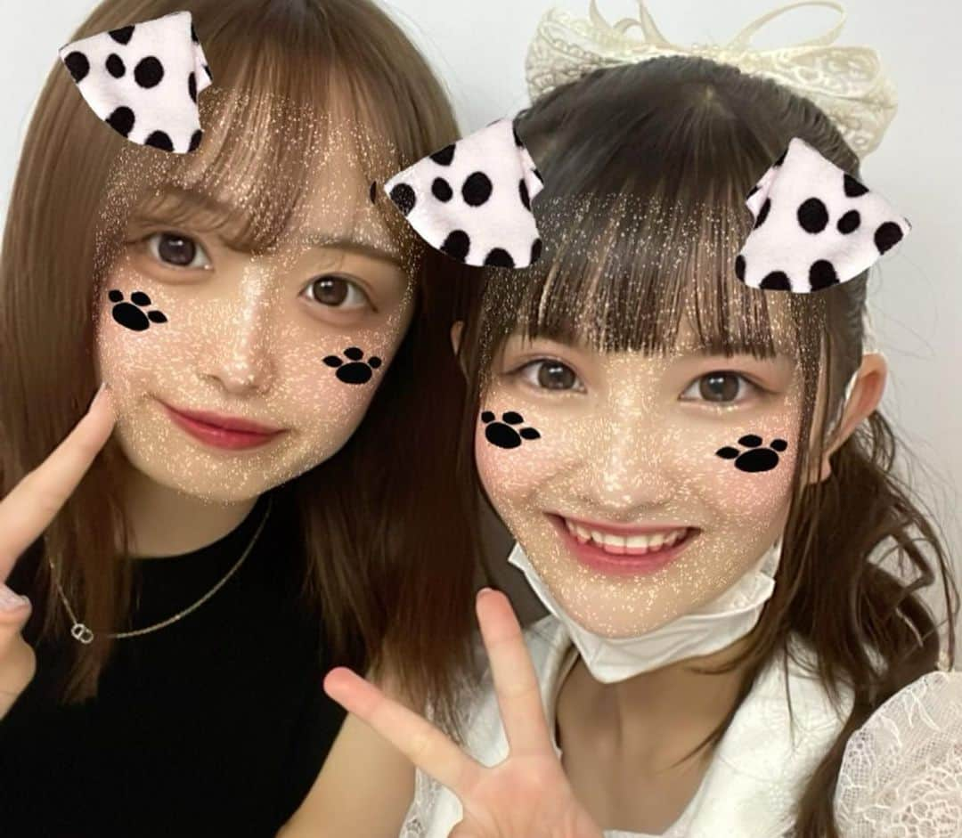 工藤咲姫さんのインスタグラム写真 - (工藤咲姫Instagram)「事務所の大好きな先輩🫶🏻🧡 ちなったんに誕生日🎂お祝いしてもらったよ👩‍❤️‍👩🧡💗 アイドルでも全力で変顔💪🏻 ̖́-するよ〜ꉂ🤭  大人かわいい👜💕素敵な🎁 嬉しすぎました🥹🫶🏻 👜宝物♡大切にしま〜す🫧🤍   #誕生日  #お祝い  #パンケーキ  #おしゃれカフェ  #誕プレ  #大人かわいい  #バッグ  #素敵なプレゼント  #ありがとうございます  #感謝  #プリクラ  #ちなったん  #夢アドシトロン  #jc3  #工藤咲姫 #毎日投稿  #5日目」7月16日 19時42分 - saki_kudo_0710