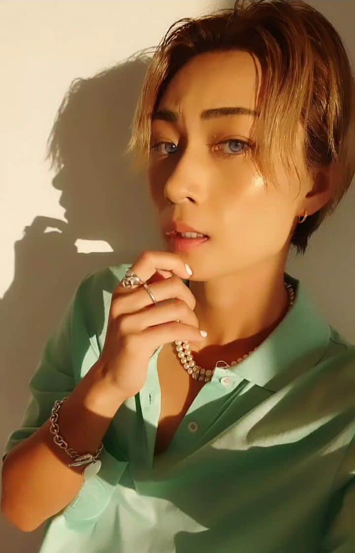 REGSTYLEのインスタグラム：「🪐🌹 It is only with the heart that one can see rightly; what is essential is invisible to the eye. -Antoine de Saint-Exupéry  心で見なくちゃ。 かんじんなことは、目に見えない。  大好きな星の王子さまの作者 サン・テグジュペリの言葉💫」