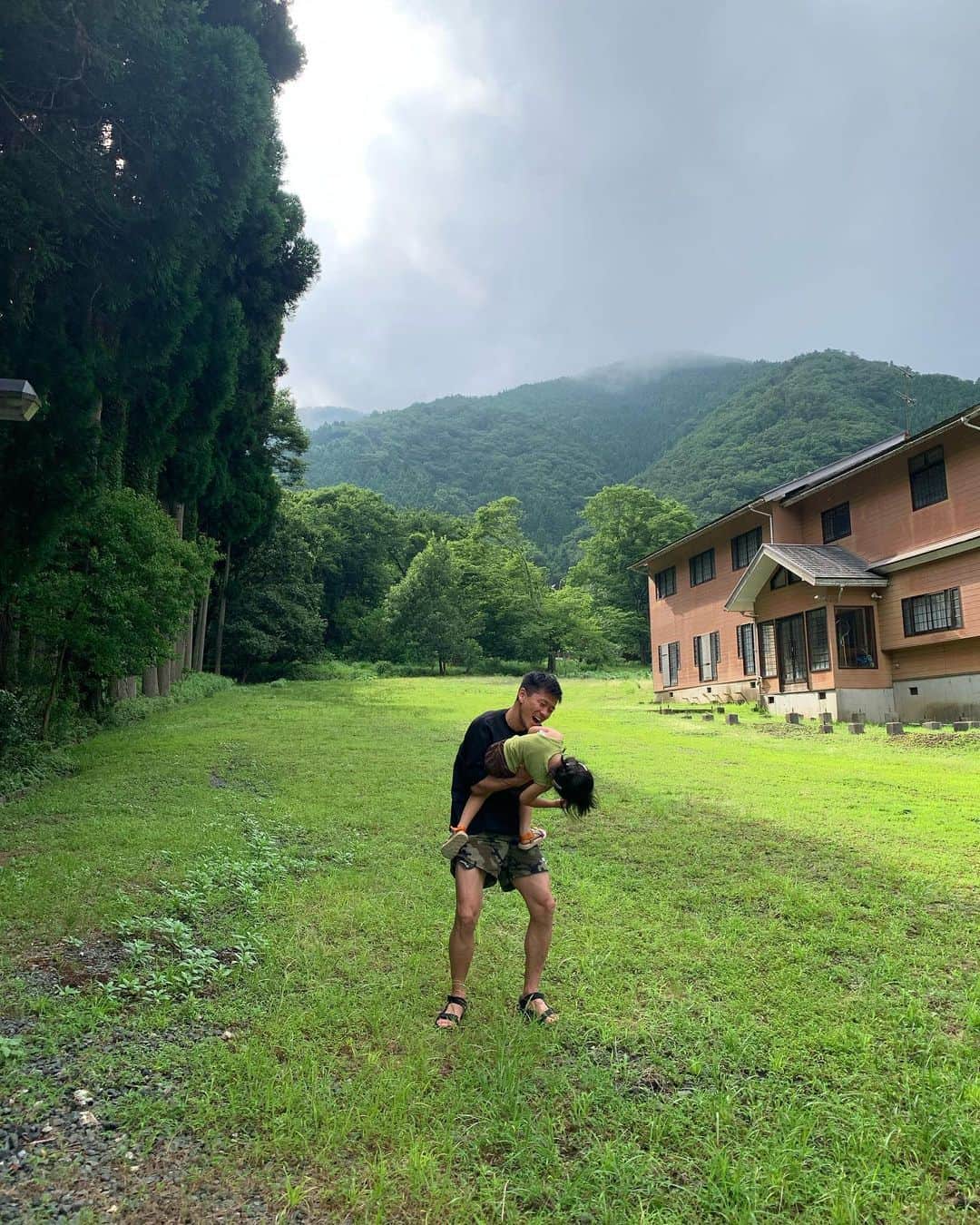 渡邉将基さんのインスタグラム写真 - (渡邉将基Instagram)「奥琵琶湖に遊びに行ってきました🥳🍻  #家族で過ごす時間が幸せ」7月17日 12時29分 - masakiwatanabe1202