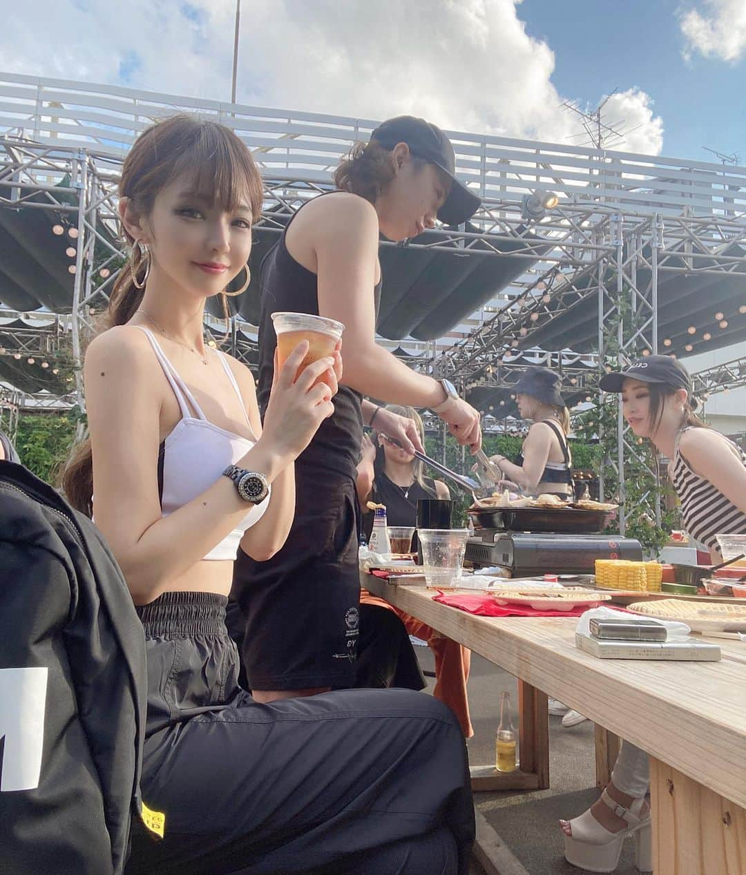 Yukiさんのインスタグラム写真 - (YukiInstagram)「pqのみんなでBBQ楽しかった❤️ 2次会に来てますナウ😀🫶💓 #新宿ルミネ1  #BBQ #歌舞伎町 #pq」7月17日 19時00分 - snowsnow.yuki