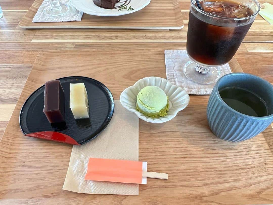堀畑裕也さんのインスタグラム写真 - (堀畑裕也Instagram)「Day off✨ 朝から息子と2人で豊川中央図書館のジオスペースでポケモンを見て、ランチは念願の豊橋にある @cedar_kksugino で家族3人でランチ✨  食事もデザートも全て美味しすぎて大満足😋  隣にある学童保育や塾も見学させてもらい充実した時間でした！  尾矢先生とお父様、お母様ありがとうございました✨  #dayoff #豊川中央図書館 #豊橋カフェ #cedar」7月17日 16時23分 - yuyahorihata