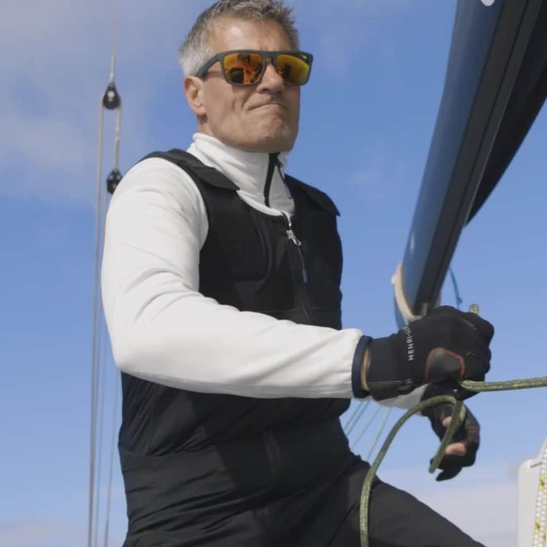 ヘンリロイドのインスタグラム：「Set sail this season in M//Pro 2.0 🌊 Shop at the link in bio 👆  #henrilloyd #sailing #summer」