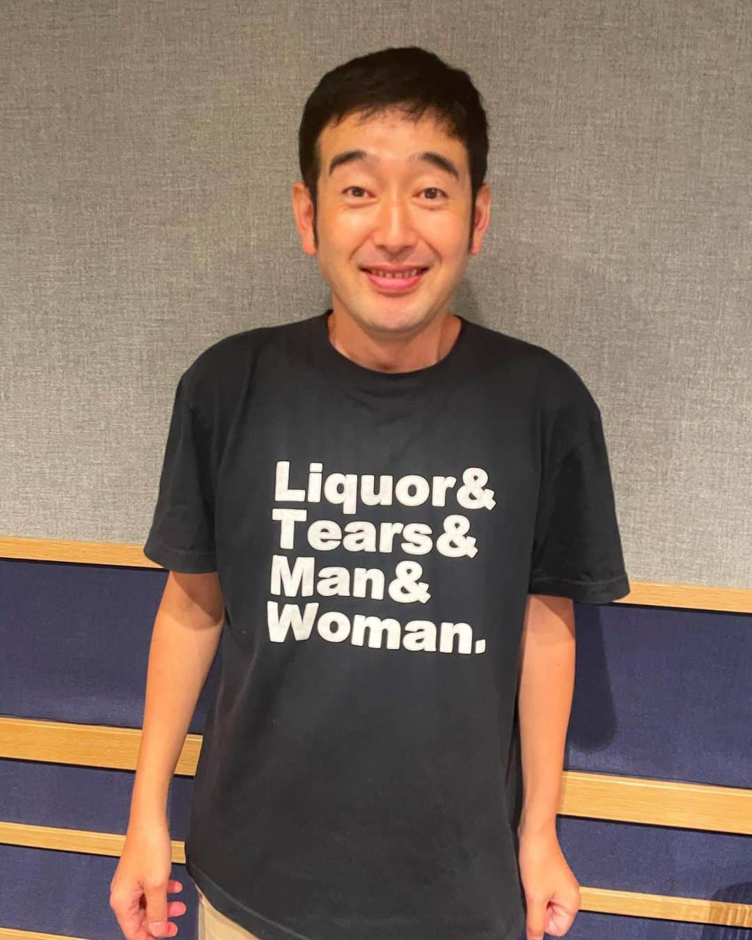 関根麻里さんのインスタグラム写真 - (関根麻里Instagram)「やすさんからいただいたTシャツだそうです！黒バージョン。😊  #酒と泪と男と女   しゅくさんの昆虫クイズもお楽しみに！ @shiyuku.hazime   #bayfm #KUSUKUSU は日曜夜10時から!  #ラジコ でも聴けます🎵」7月17日 19時55分 - marisekine