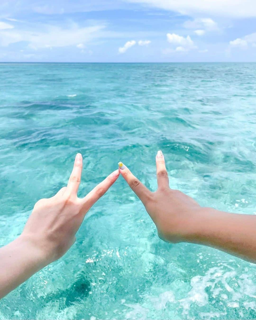 山形純菜さんのインスタグラム写真 - (山形純菜Instagram)「. 沖縄の梅雨明けすぐに 宮古島に行ってきました🏖 ⁡ 海の透明感に感動したので お裾分けです🐳✨ ⁡ ⁡ #宮古島 #女子旅 #宮古島旅行 #宮古島観光 #伊良部大橋 #海 #夏 #summer #夏旅行 #シュノーケリング #泳げません #宮古ブルー #クルージング#miyakoisland #珊瑚 #サンゴ #時差投稿」7月17日 20時05分 - yamagata_junna