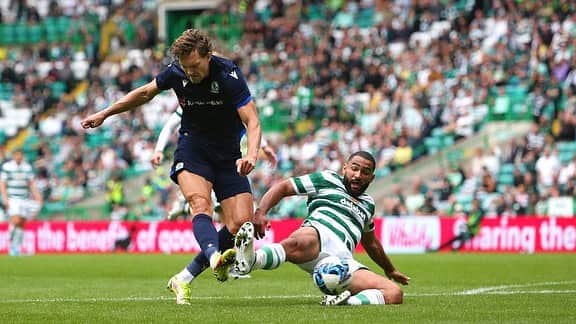 のインスタグラム：「Great experience at Celtic Park yesterday. Plenty of good things to build on over next couple of weeks 💪🏼」