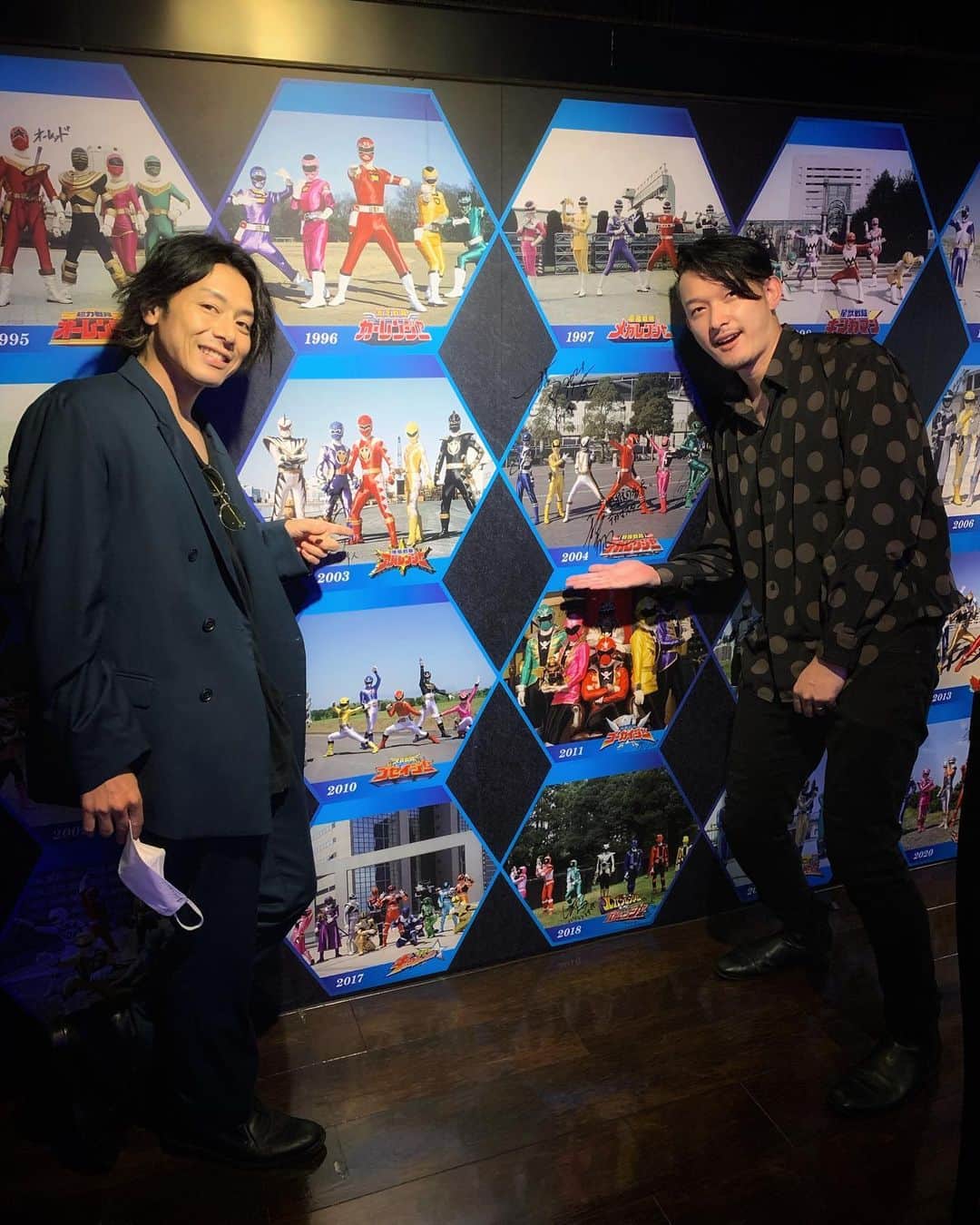 伊藤陽佑のインスタグラム：「#スーパー戦隊レストラン #デカグリーン #アバレブルー」