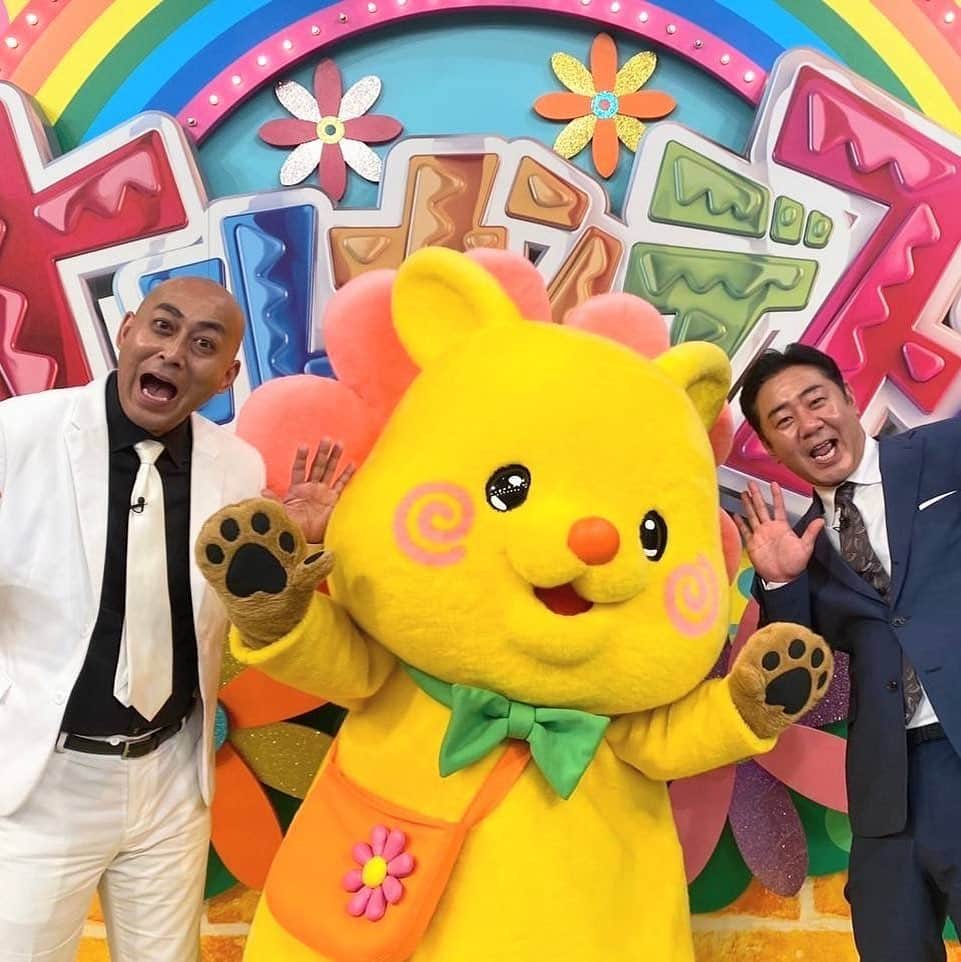 日本テレビ「ヒルナンデス！」のインスタグラム：「ワークマンのVTR皆さん見てくださいましたか!? 1人用キャンプグッズが全て入るキャリーケースの細やかな配慮には、自然とスタジオでも拍手が起きました😆👏 会社の近くに#ワークマン女子 のお店があることが分かったので早速行ってみようと思います🏃‍♀️  明日のヒルナンデスは ・本音ショッピング ・チョコバズNEWSショー ・GU-1グランプリ をお届けします☺️  #ヒルナンデス #滝菜月 #篠原光  (C)日本テレビ」