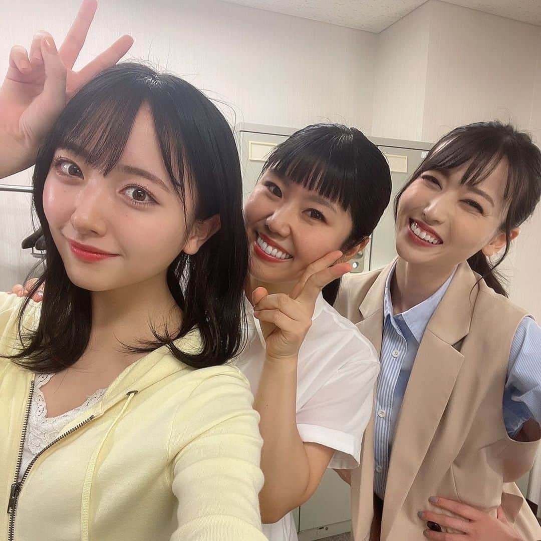 矢島舞美さんのインスタグラム写真 - (矢島舞美Instagram)「. わー♡今日も無事に2公演、走り切れました✨舞台『パレード』劇場へ足を運んで下さった皆さん、配信をみてくださった皆さん、応援して下さった皆さん、本当にありがとうございました✨ 今日はアフタートークもあり、みんなのいろんな苦労話も聞けました😁笑 明日は休演日！！ また明後日、舞台で皆様さんに会えるのを楽しみにしています♡ . . #舞台#パレード#石田千穂#石川藍#矢島舞美#新国立劇場小劇場」7月18日 20時41分 - maimiyajima_official_uf