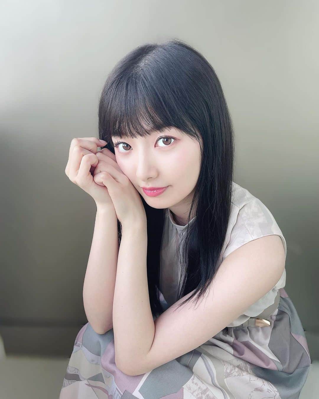 のインスタグラム：「#オンラインお話し会  2日間ありがとうございましたー！ 沢山お話しできてあっという間の 2日間でした🥰楽しかった！ . . #akb48 #オンラインお話し会 #ootd #私服 #emiriawiz」