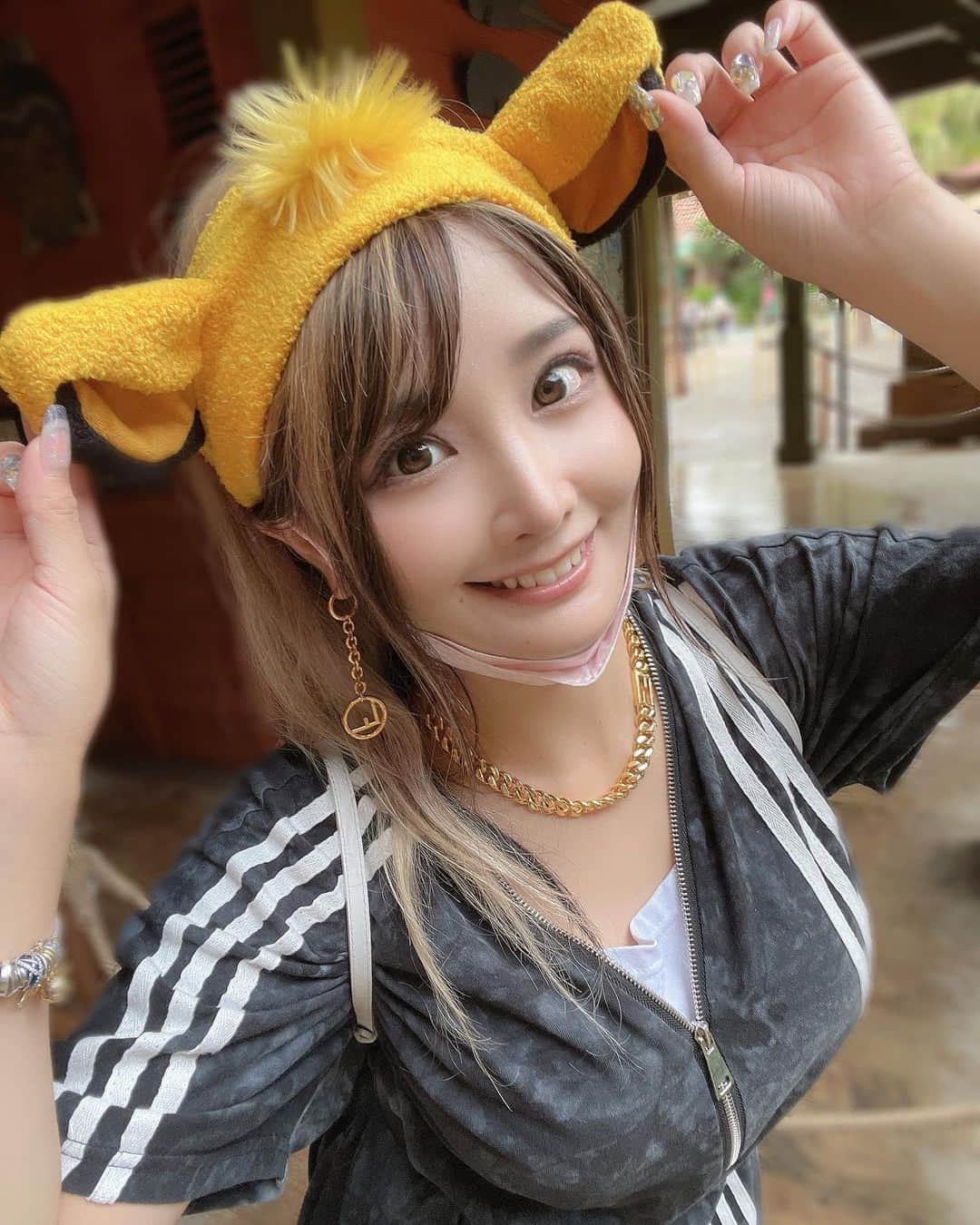 赤羽もものインスタグラム：「この前久々にディズニーに行ったよ🐭   #ディズニー  #ディズニーランド  #disney  #インパ」