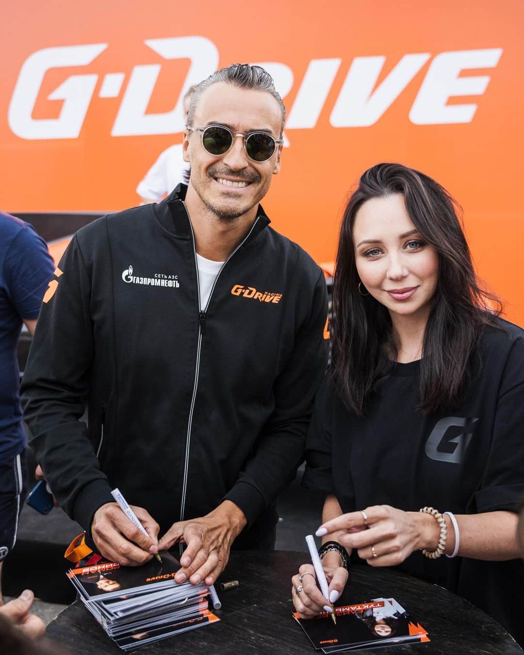 のインスタグラム：「Финиш @silkwayrally в этом году получился особенно красочным 😍」