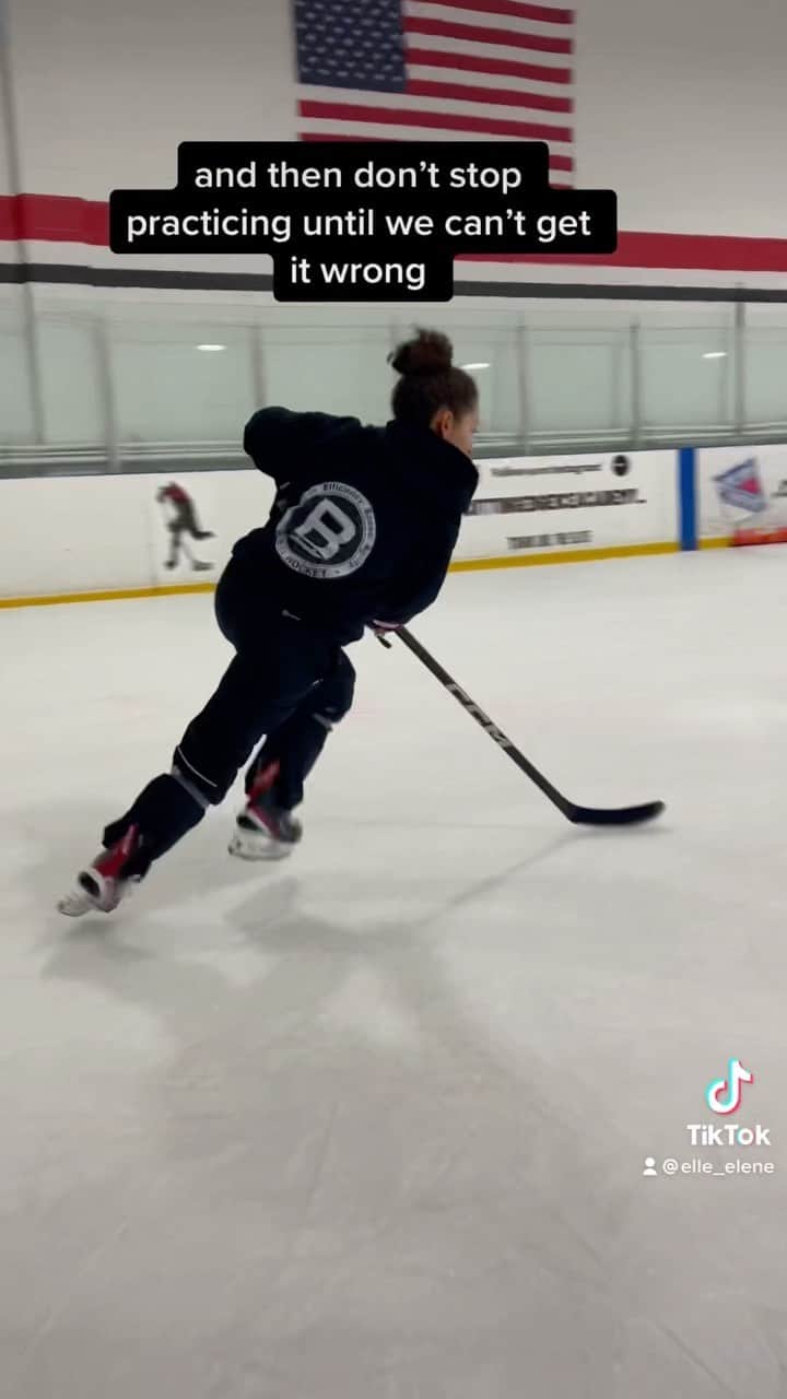 エレーネ・ゲデヴァニシヴィリのインスタグラム：「#Camp #Season  #besahockey  #balance #efficiency #speed #agility  #ellegedeevideos #hockey #training #hockeytiktoks #elite #edgework   @besahockey @cuttingedgeiceacademy_」