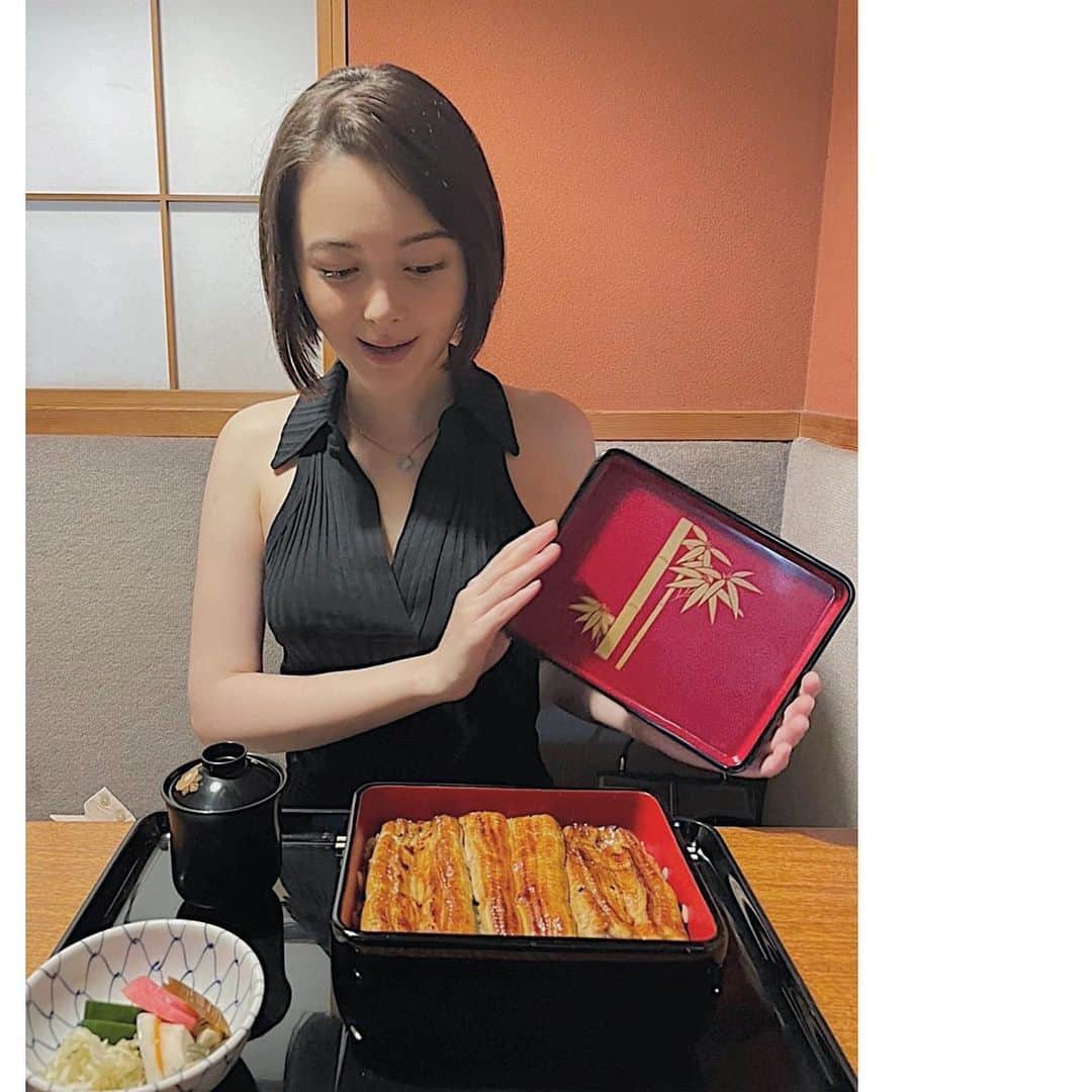 のインスタグラム：「うな🤍🇯🇵夏は何しよ〜 働いて、休むのもだいじ  最近はNICE FLIGHT！の撮影中 7月22日が初回放送なのでぜひ見てね🫶🏻  テレ朝　金曜ナイトドラマ23:15〜」