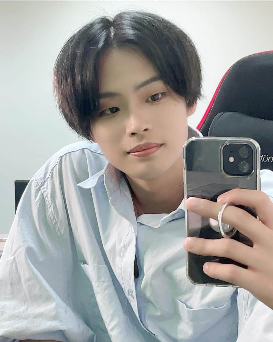 濱健人のインスタグラム：「メイクもちょっとずつなれてきたなぁ」