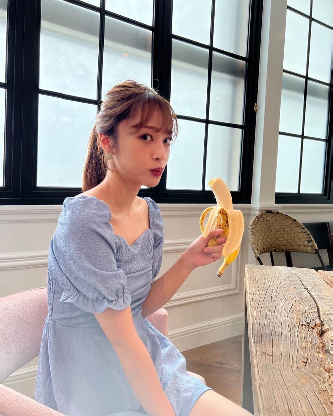 神部美咲のインスタグラム：「収録前バナナ🍌」