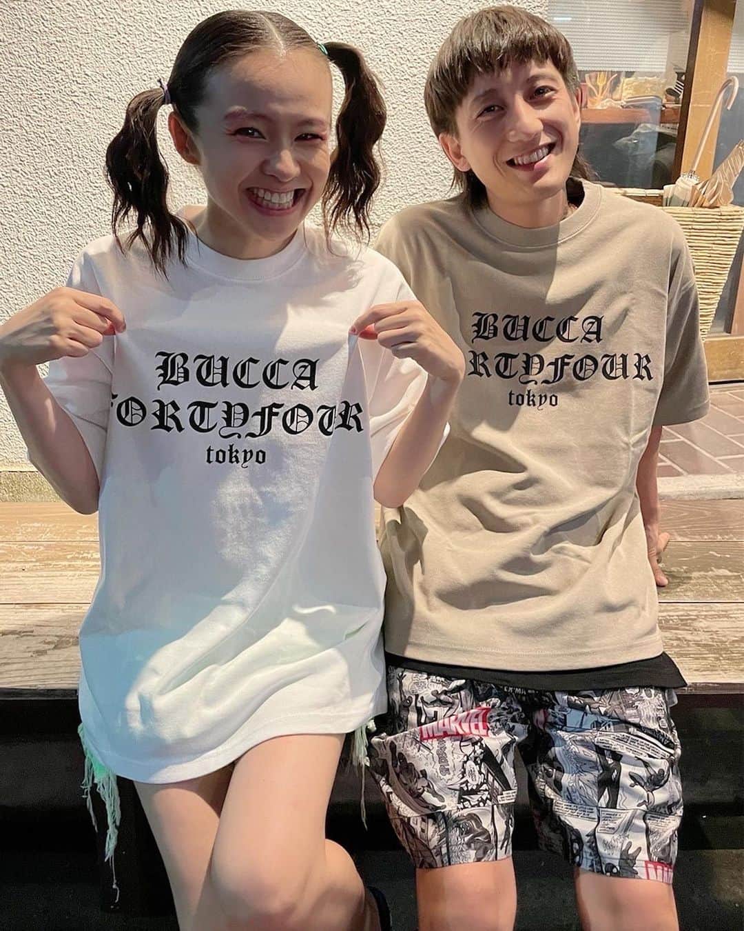 BUCCA 44さんのインスタグラム写真 - (BUCCA 44Instagram)「【misonoさん・Nosukeさんご着用◎】 人気の「クロム 」Tシャツを misonoさん(@misono_koda_official )Nosukeさん(@nosukedrummer )にご着用いただきました！ ありがとうございます！ ご夫婦でペアルック素敵ですね　👏 とってもお似合いです◎嬉しいです😆🌈 　 #bucca44 #ブッカフォーティーフォー #tko木下#misono #nosuke」7月19日 20時37分 - bucca44_official