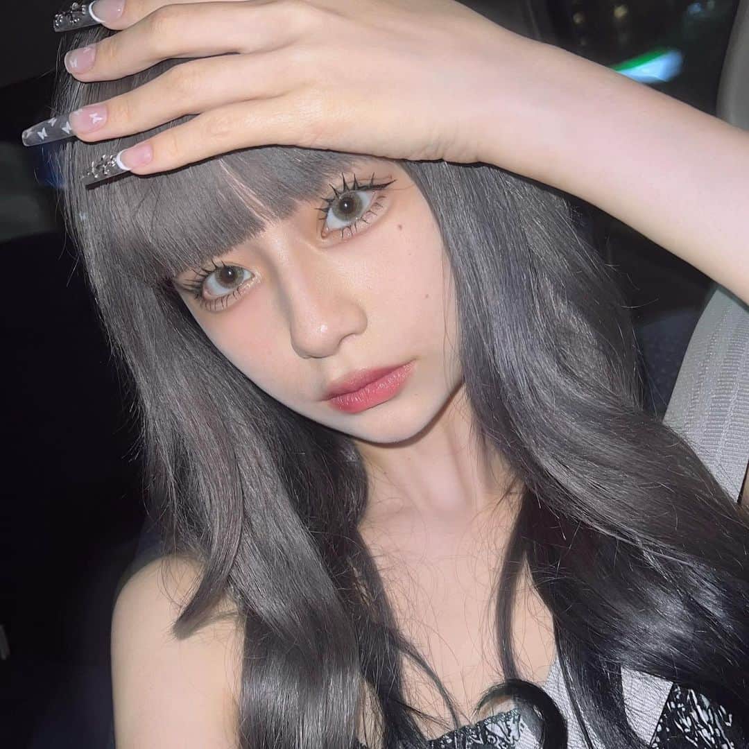 かれんのインスタグラム：「#selfie」