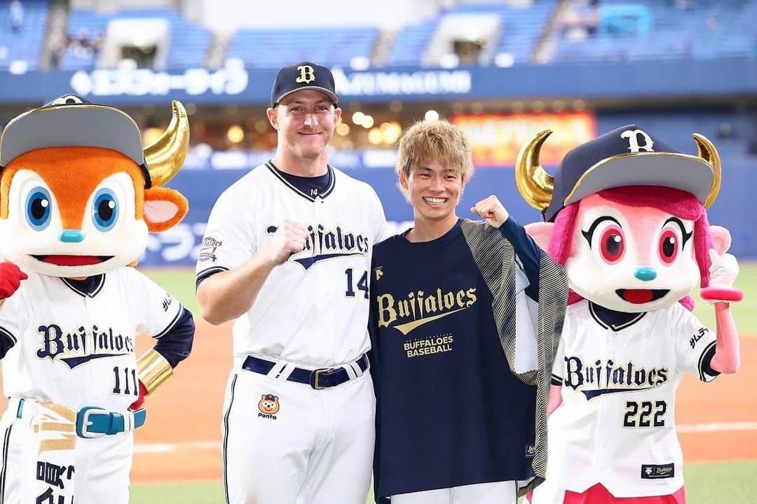 のインスタグラム：「⁣ 6勝目！！⁣ 感謝。ありがとう。⁣ ⁣ #山岡泰輔 #マッカーシー #オリックスバファローズ」
