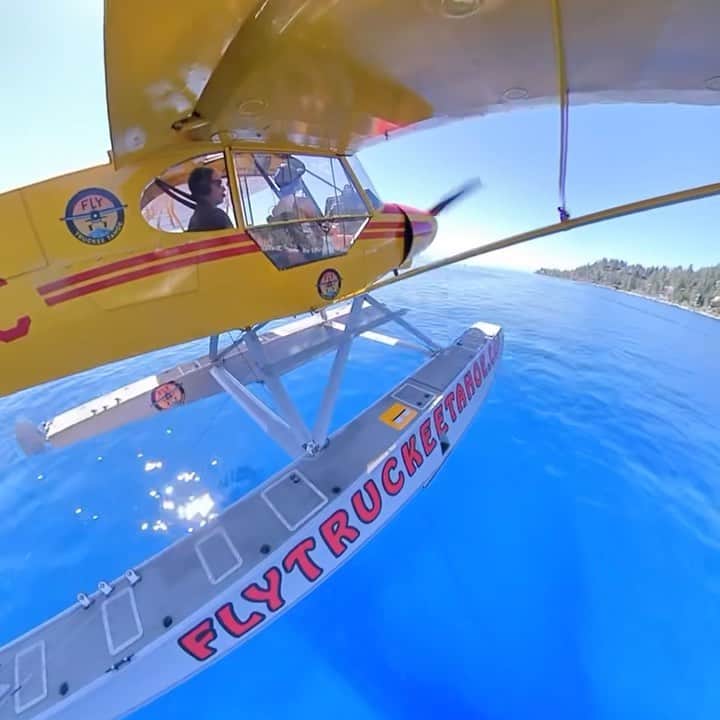 Kristina Bashamのインスタグラム：「(Not so) confined water landing @flytruckeetahoe」