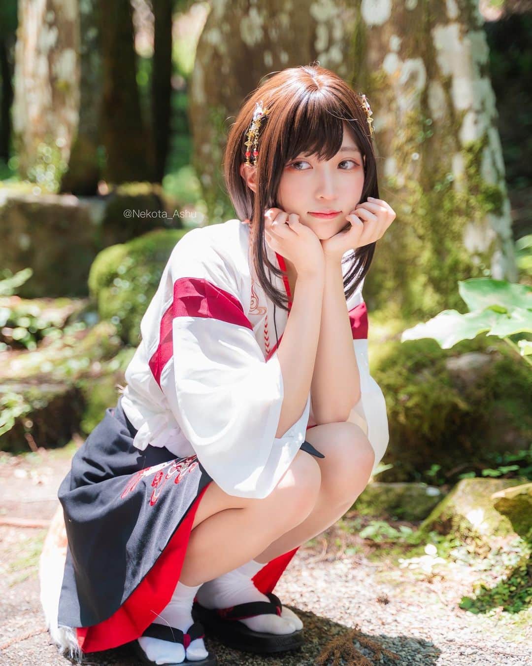 のインスタグラム：「今日もきっといい事あるよ🦊 .  #着物  #和服  #レトロモダン着物  #レトロモダン  #狐  #オリジナル  #original #cosplay  #着物コーディネート  #着物女子  #着物コーデ  #ファッション  #kimono  #yukata #fashion  #japaneseculture #japanesegirl #photo #photography #make #和装  #和装小物  #着物モデル #コスプレイヤー  #コスプレ女子  #コスプレイヤー自画撮り部  #cosplayer  #cosplaygirl  #cosplayphoto  #fox」
