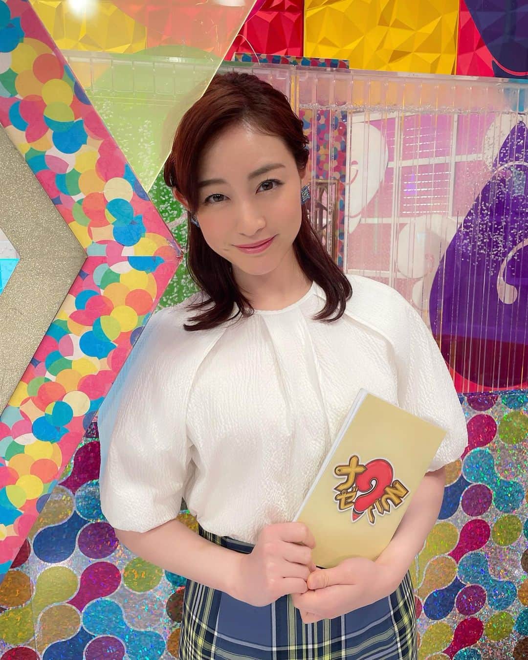 のインスタグラム：「『ナゼそこ？』(テレビ東京) 7月21日(木) あすは19時58分からです! 「超山奥で…１０３歳！たった一人で暮らす秘境人を発見」SPをお送りしますー♪  ゲストは、#佐野史郎 さん、#ベッキー さん、#森迫永依 さんですー( ・∇・)♪  #ナゼそこ #秘境 #ユースケサンタマリア #新井恵理那 #centforce」