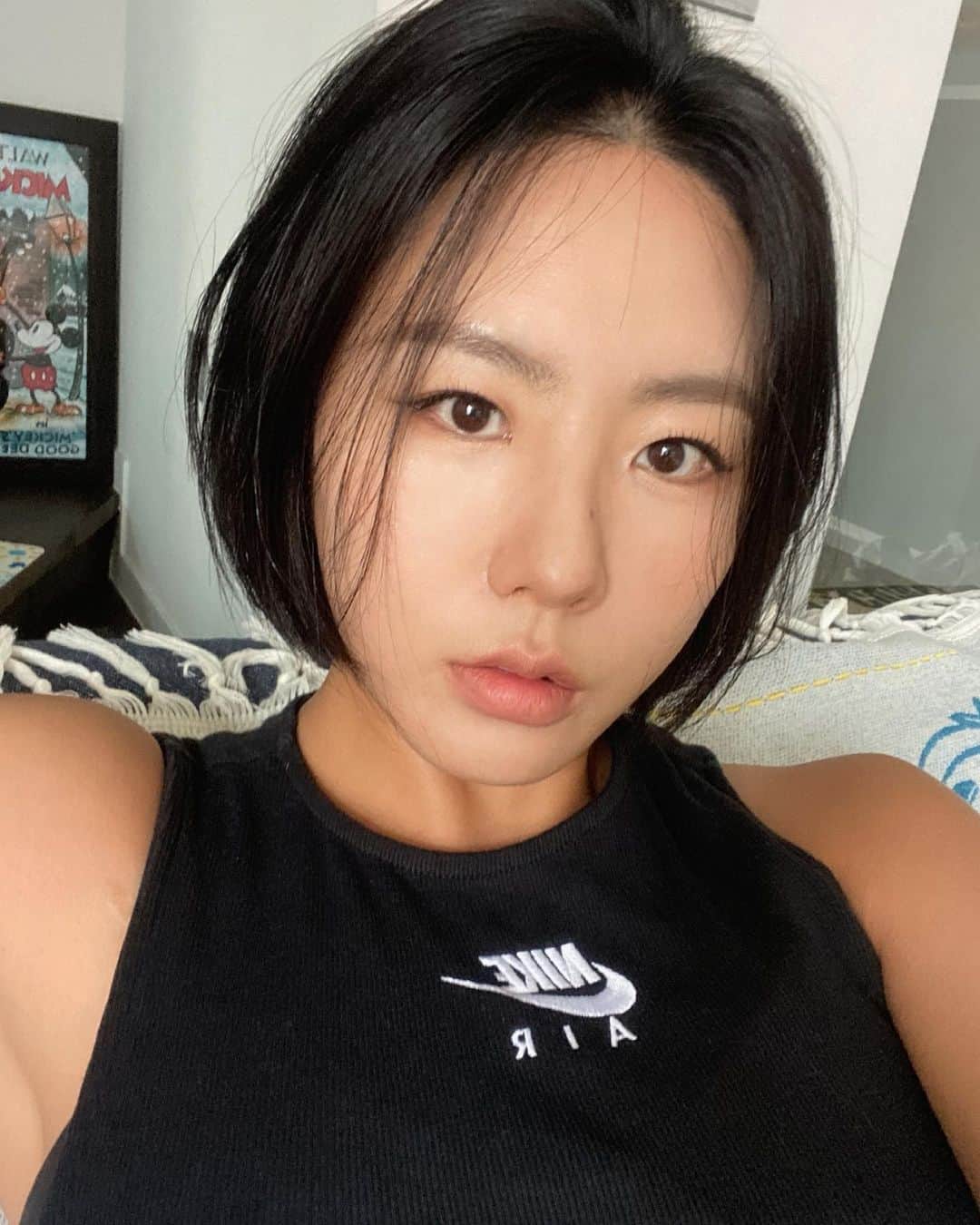 のインスタグラム：「여름+태닝🌞🌞🌴 그리고 강북리아!!!🐶🐶🐶❤️」