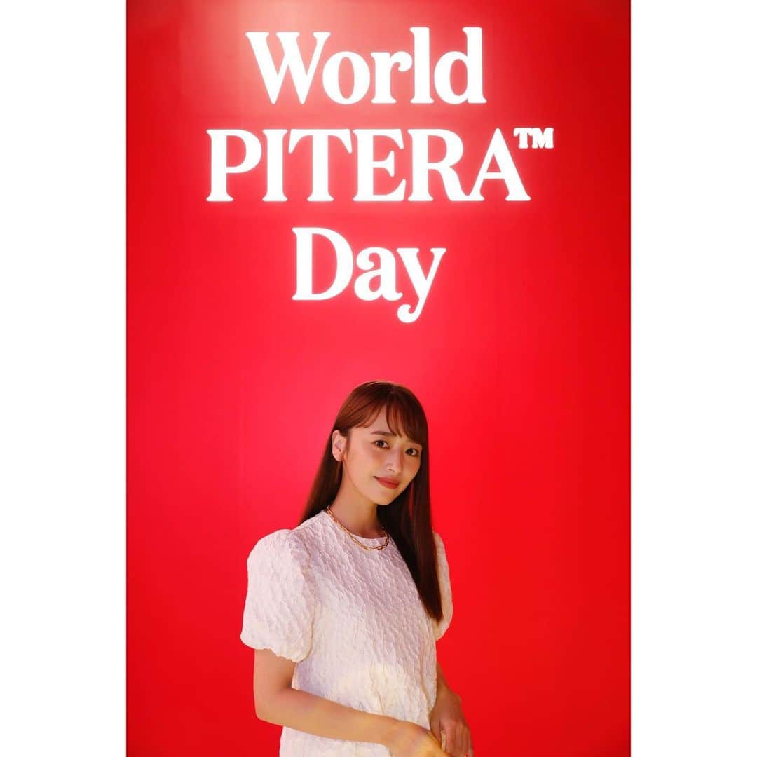 近藤千尋のインスタグラム：「SK-IIのWorld Pitera Dayという​ イベントに招待して頂きました🤍🤍  ​ ピテラ™️の成分や歴史に触れることができ、​ 世界中の製品を滋賀県でつくっていることや、 実は年齢関係なくお肌って揺らいでいて、 それに対してピテラ™がどうアプローチしてくれるのかなど、 まだまだ知らない​ピテラ™️の魅力に感動させられました☺️💕​  25歳からずっと使っているSK-II、​ 今回も肌測定をしてもらったら​ なんと！肌年齢−10歳でした🥹✨​  肌診断のミニマジックスキャンは7月末から​全国のSK-IIの店舗で試せます✌️😍​  これからもずっとSK-IIは相棒さん🍑​  #SKll #ピテラエッセンス #ピテラ #PR​ @skii」