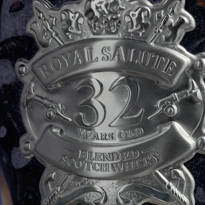 Royal Saluteのインスタグラム：「Introducing The Precious Jewel, an exquisite new identity for a legendary aged blend.   Click the link in bio to discover more.   #RoyalSalute #ThePreciousJewel #LuxuryWhisky」