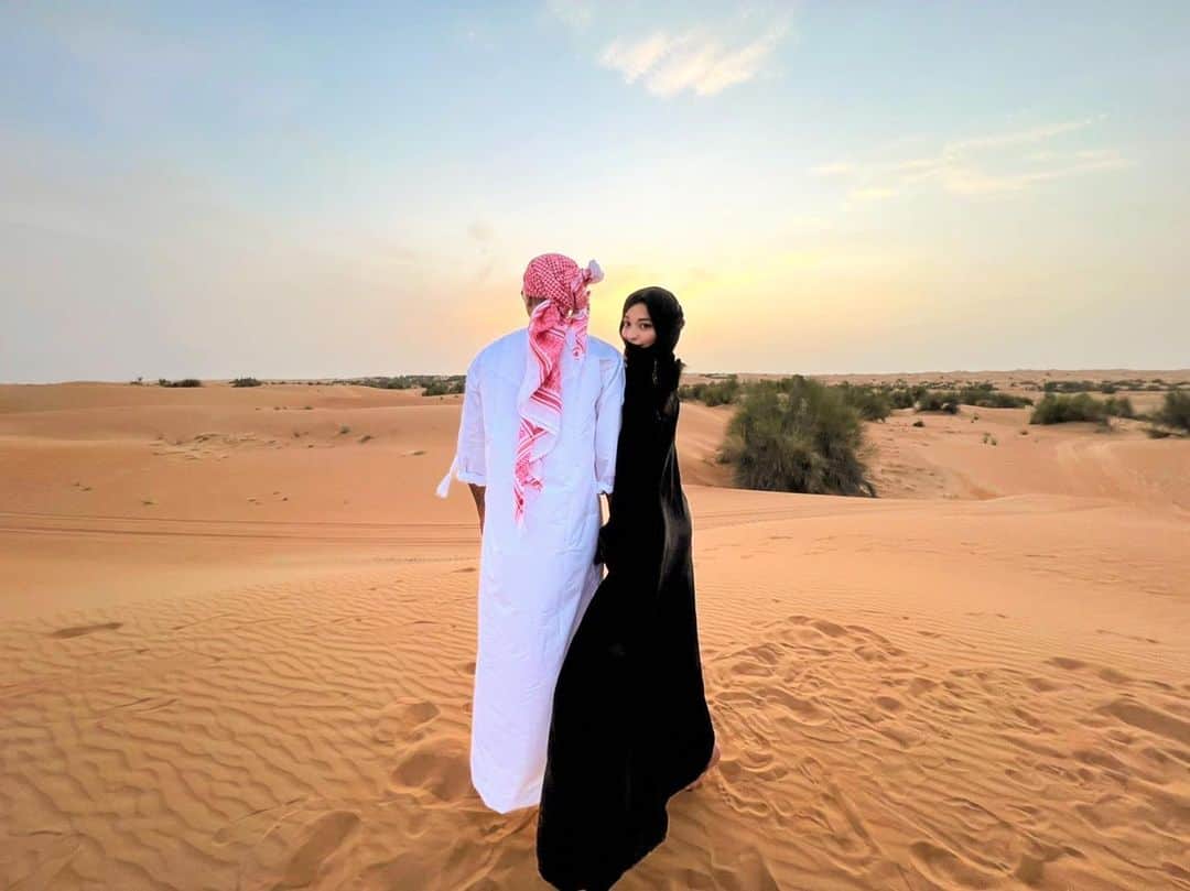 CARINA（日向カリーナ）のインスタグラム：「🐫🌵🏜」