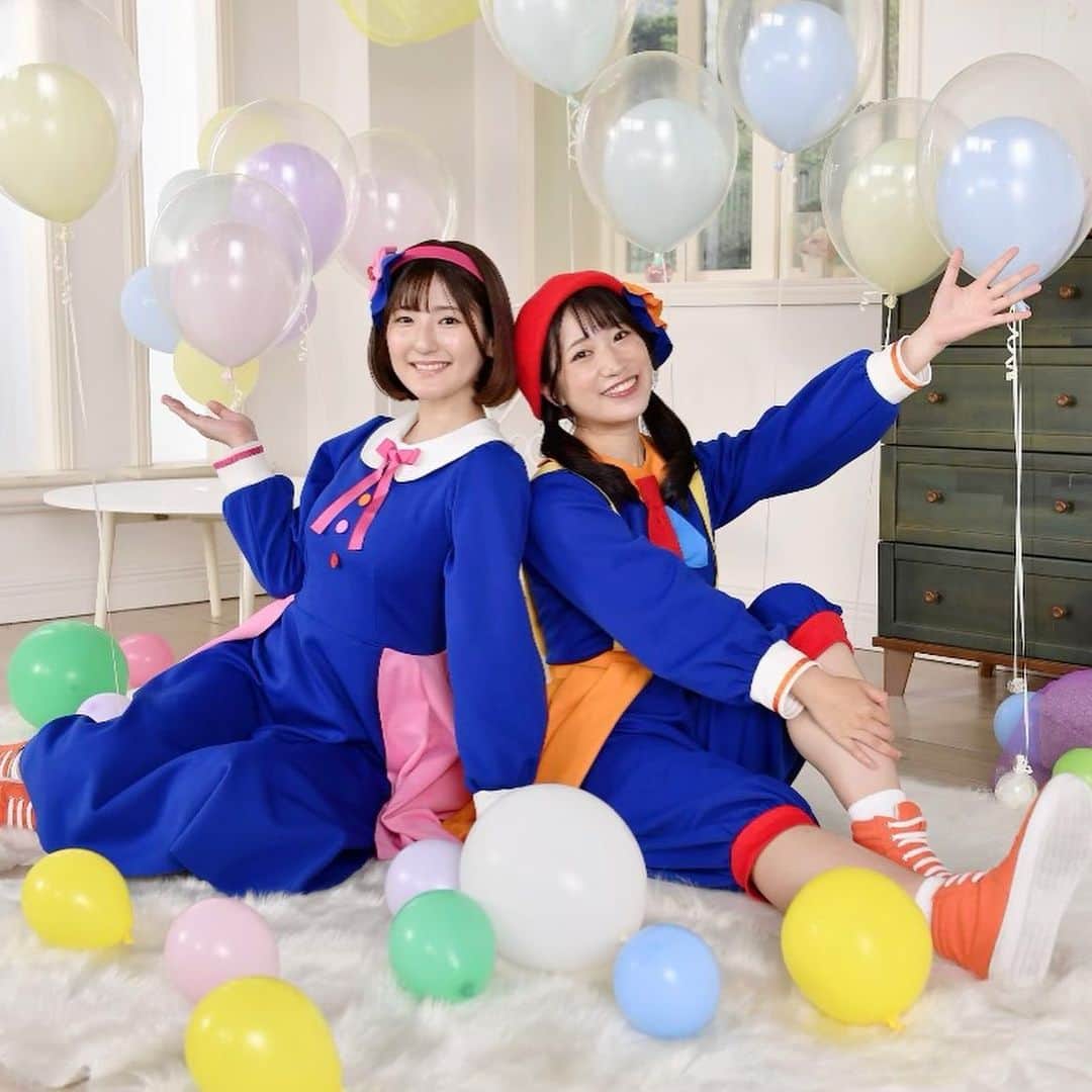加藤一華のインスタグラム：「. 🌈ボンボンアカデミー🌈  メジャーデビューアルバム 「ボンボンアカデミーからやっほー！ いろいろにじいろ こどもうた」 ついに本日発売です💿  全28曲、DVD付きの大ボリューム！ 新曲は、作詞や作曲にも挑戦しました🌟 ぜひたくさんの人に届きますように🎼  ▼配信もスタート✨ king-records.lnk.to/ichinaru  生配信でもお祝いありがとう💖 聴いた感想も沢山まってます🌼  〜〜〜〜  さあ23日からは、 オーケストラコンサート🎻🌈  チケット発売中です！🎫 まだ間に合うよーーー！！！✨  https://udo.jp/concert/ichinaru_familyconcert  【いちなる コンサート】 で検索！！！🙌  #ボンボンアカデミー #いちなる #キングレコード #すくいく」