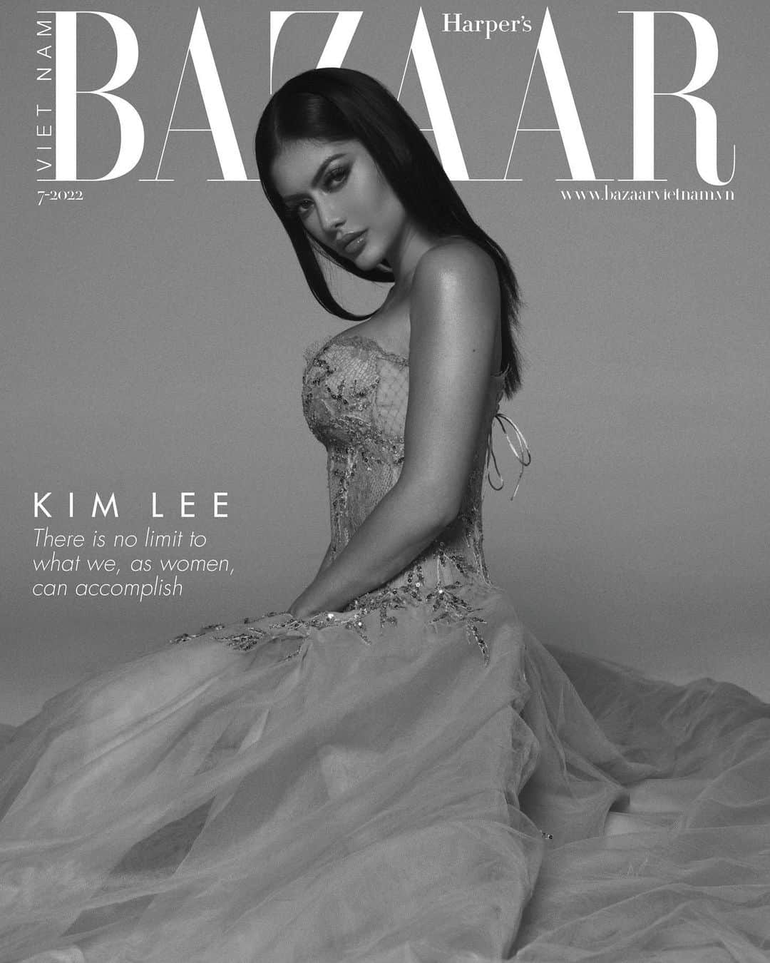 キム・リーのインスタグラム：「Harpers Bazaar Vietnam   Visuals| Mike Le  Glam | Desiree Gutierrez   Dress @sophiecouture」