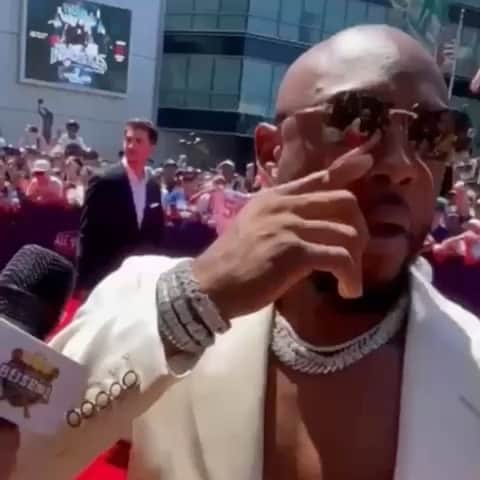 ホセ・レイエスのインスタグラム：「@marte06 Cuéntame y explícame ?😩😵‍💫🤷🏿‍♂️🥹🥸」