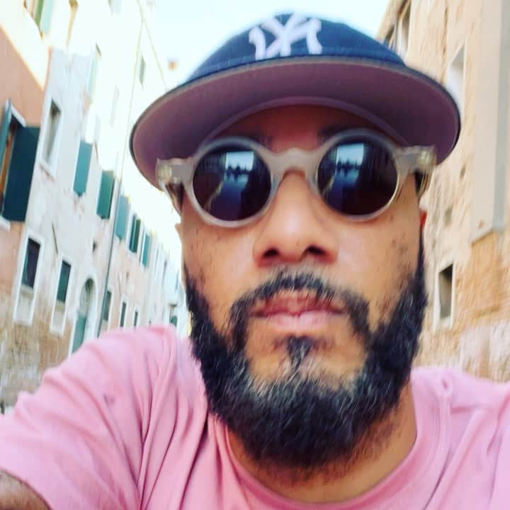 スウィズ・ビーツのインスタグラム：「With L💜VE」