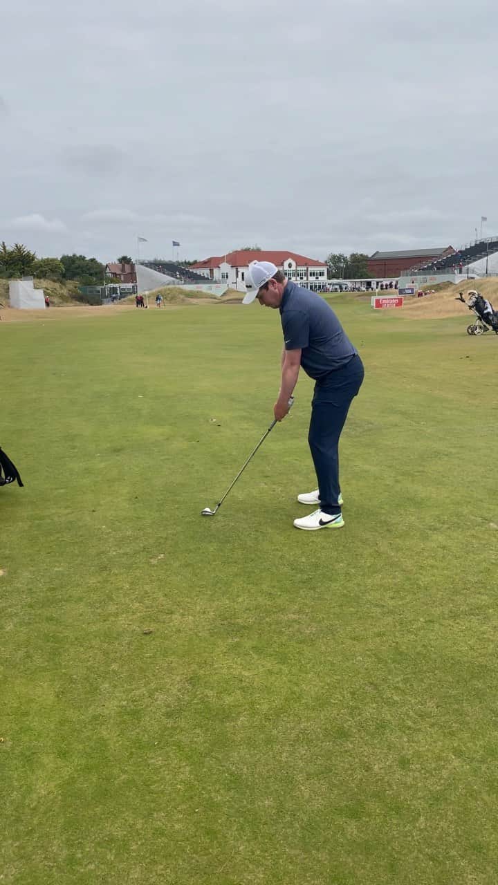 ロバート・マッキンタイアのインスタグラム：「New week @hillsidegolfclub 😍🏌️‍♂️⛳️」