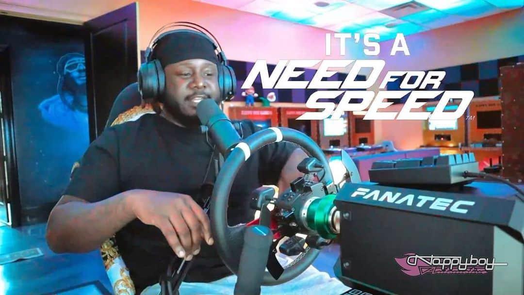 T-ペインのインスタグラム：「I said my nismo got gizmos, and that driver seat is Versace 😤  #nappyboyauto #cars #rap  #freestyle #twitch」