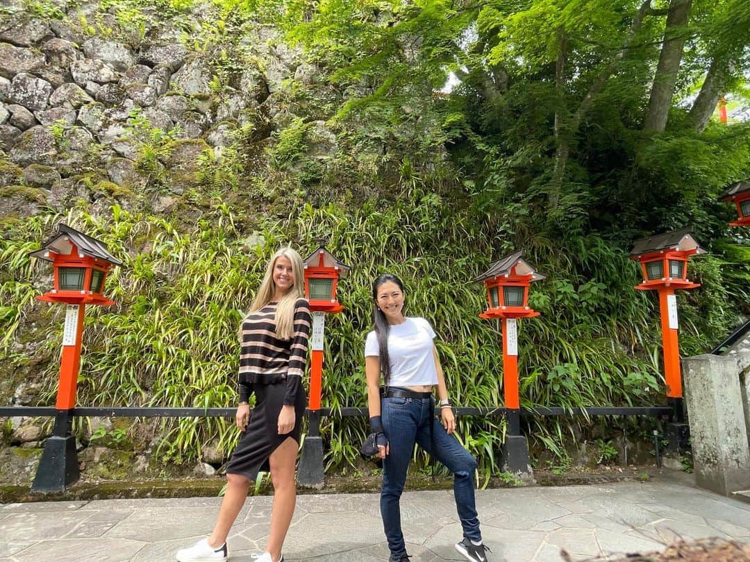 矢吹春奈のインスタグラム：「Appreciation makes our body healthy and makes the world better place.  ✨🙏✨ At Mount Kurama in Kyoto. #鞍馬山 #京都」